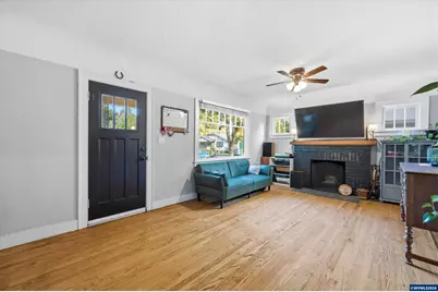 1890 Cottage St NE, Salem, OR 97301 - Photo 3