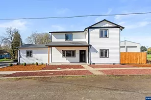 141 NE D St, Willamina, OR 97396 - Photo 3