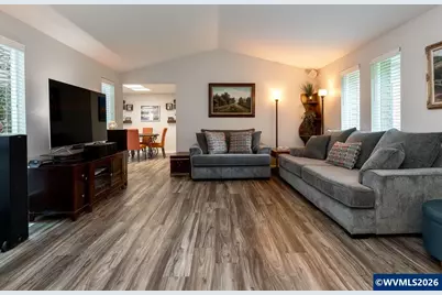 1765 Cinnamon Hill Dr SE, Salem, OR 97306 - Photo 9