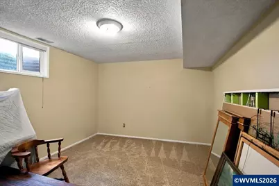 662 NW East Thornton Lake Dr, Albany, OR 97321 - Photo 33