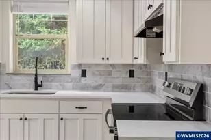 319 SE Sheridan Rd, Sheridan, OR 97378 - Photo 11