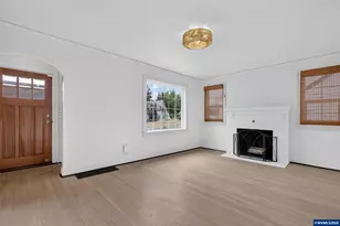 2275 Center St NE, Salem, OR 97301 - Photo 3