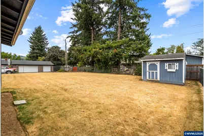 1100 SW 2nd Av, Mill City, OR 97360 - Photo 29