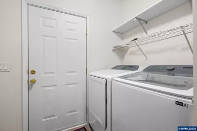 1100 SW 2nd Av, Mill City, OR 97360 - Photo 15
