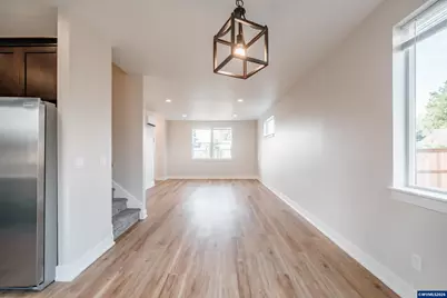 196 &amp; 198 SE Lacreole Dr, Dallas, OR 97338 - Photo 13