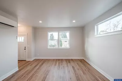 196 &amp; 198 SE Lacreole Dr, Dallas, OR 97338 - Photo 9