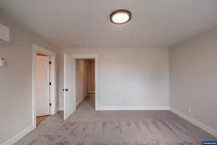 196 &amp 198 SE Lacreole Dr, Dallas, OR 97338 - Photo 31