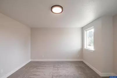 196 &amp; 198 SE Lacreole Dr, Dallas, OR 97338 - Photo 33