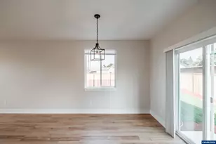 196 &amp 198 SE Lacreole Dr, Dallas, OR 97338 - Photo 17