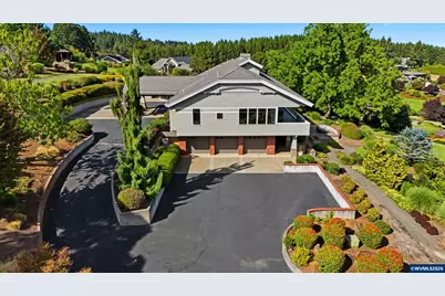 3252 Mt Kuebler Dr S, Salem, OR 97302 - Photo 7