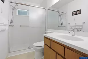 1853 Woodstock Cir NW, Salem, OR 97304 - Photo 11