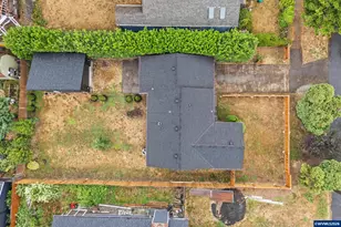 9525 N Hodge Ave, Portland, OR 97203 - Photo 33