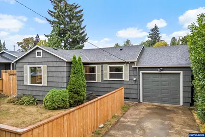 9525 N Hodge Av, Portland, OR 97203 - Photo 1