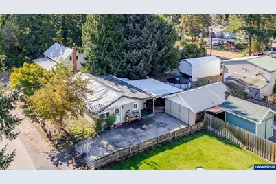 739 River Rd NW, Mill City, OR 97360 - Photo 1
