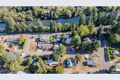 739 River Rd NW, Mill City, OR 97360 - Photo 23
