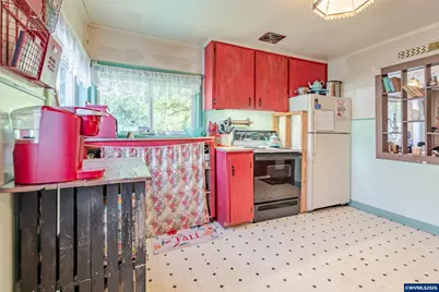 739 River Rd NW, Mill City, OR 97360 - Photo 5