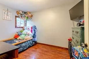 739 River Rd NW, Mill City, OR 97360 - Photo 11