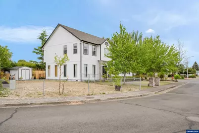 401 NE Faulconer St, Sheridan, OR 97378 - Photo 3