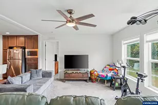 21966 Airport Rd NE, Aurora, OR 97002 - Photo 9