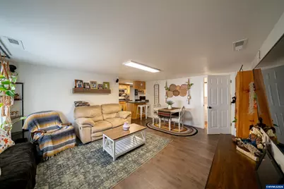 230 High St, Jefferson, OR 97352 - Photo 3