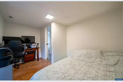 230 High St, Jefferson, OR 97352 - Photo 11