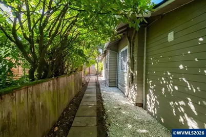 129 NW 11th St, Corvallis, OR 97330 - Photo 35