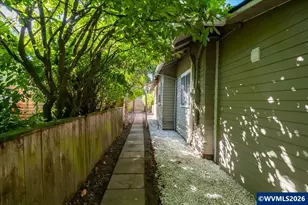129 NW 11th St, Corvallis, OR 97330 - Photo 35