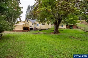 610 Averill St, Brownsville, OR 97327 - Photo 3