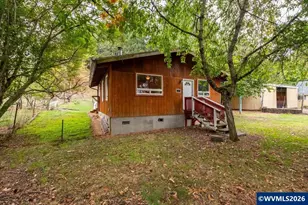 610 Averill St, Brownsville, OR 97327 - Photo 35