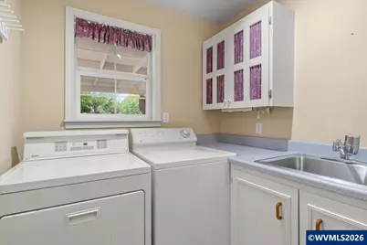 450 NW Ponderosa Av, Corvallis, OR 97330 - Photo 25