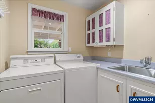 450 NW Ponderosa Ave, Corvallis, OR 97330 - Photo 25