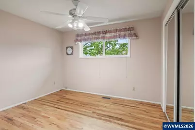 450 NW Ponderosa Av, Corvallis, OR 97330 - Photo 27