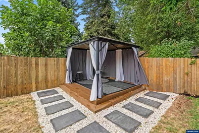 2593 Honeysuckle Wy NE, Salem, OR 97301 - Photo 27