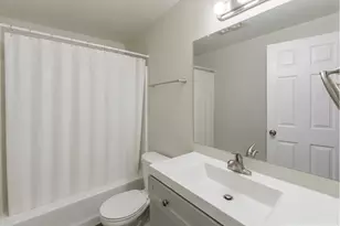 924-928 NW Sycamore Av, Corvallis, OR 97330 - Photo 9