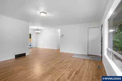 775 Judson St SE, Salem, OR 97302 - Photo 9