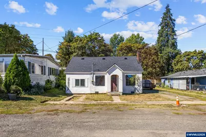 718 Washington St, Willamina, OR 97396 - Photo 1