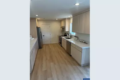 871 Bieber St NE, Salem, OR 97301 - Photo 7