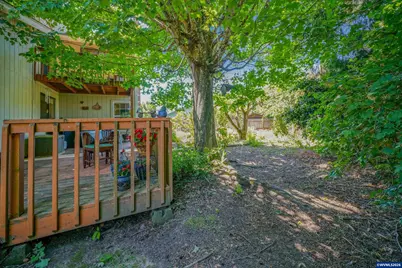 692 Fanny Ct NE, Salem, OR 97301 - Photo 41