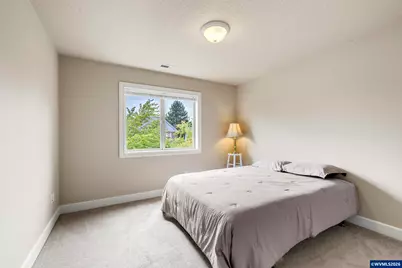 641 Troon Av, Woodburn, OR 97071 - Photo 35