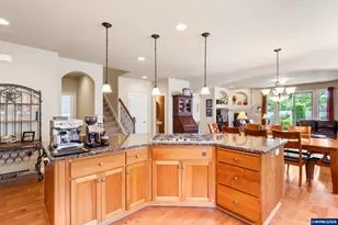 641 Troon Ave, Woodburn, OR 97071 - Photo 9