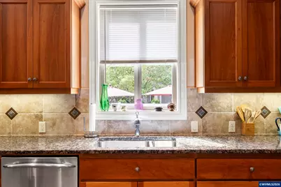 641 Troon Av, Woodburn, OR 97071 - Photo 11
