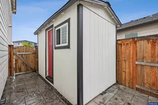 4889 Navigation Ave NE, Salem, OR 97305 - Photo 47