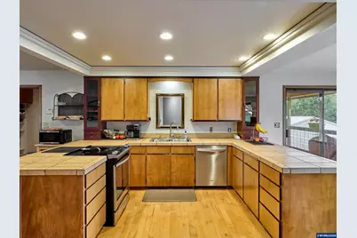 3780 Victor Point Rd NE, Silverton, OR 97381 - Photo 15
