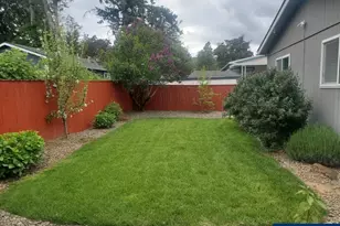 205 Boone Rd SE, Salem, OR 97306 - Photo 13