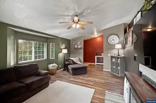 4362 Long St, Sweet Home, OR 97386 - Photo 9