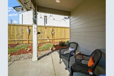 469 NW Crater Lake Dr, Dallas, OR 97338 - Photo 43