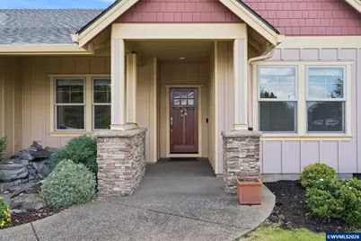 1277 Robert St, Woodburn, OR 97071 - Photo 5