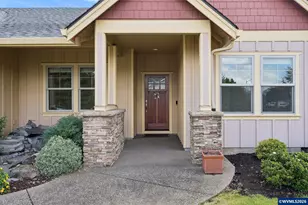 1277 Robert St, Woodburn, OR 97071 - Photo 5