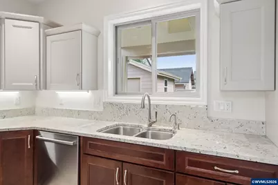 1277 Robert St, Woodburn, OR 97071 - Photo 21