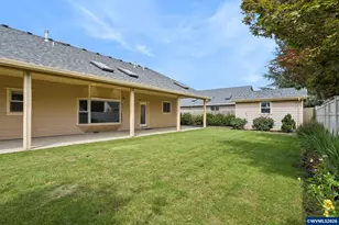1277 Robert St, Woodburn, OR 97071 - Photo 43